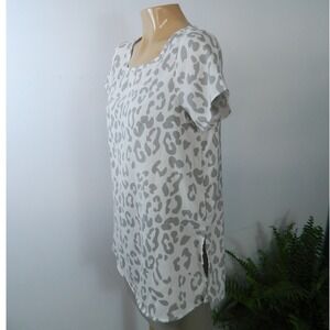 Mary Square Blouse Womens Small White Grey Leopard Print Scoop Neck Slit Sides